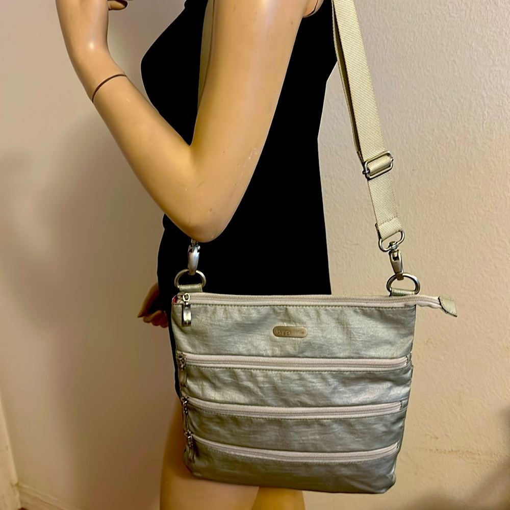 Baggallini Multi-purpose Shoulder Crossbody Purse with Wristlet Wallet NWOT